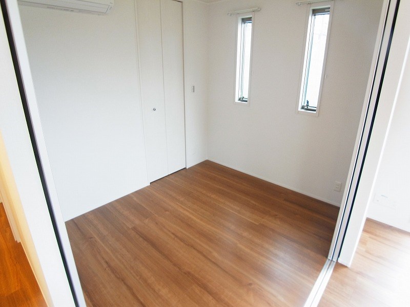 パーシモン ベッドルーム