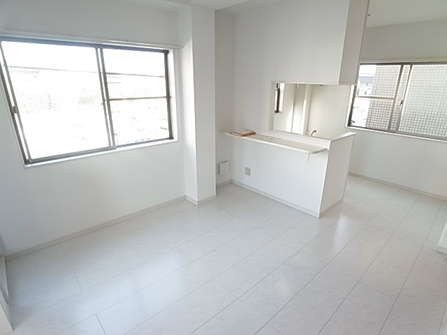 ＬＯＶＥ新鎌ヶ谷 リビング