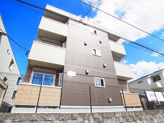 ＡＸＩＳ北松戸 301号室 外観