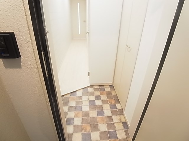 グレイス北千住 玄関