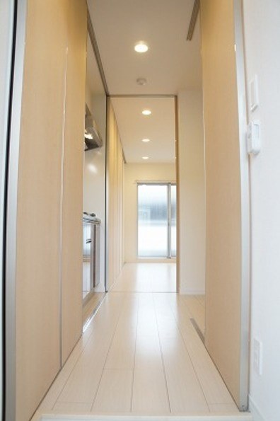 リブリ・グランポート 玄関