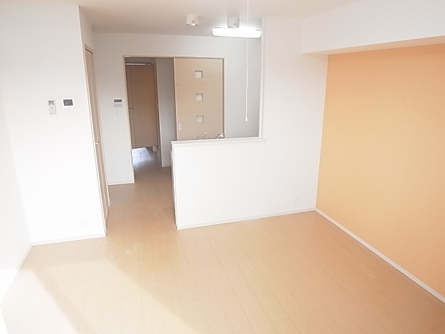 ロックガーデン森Ｃ リビング