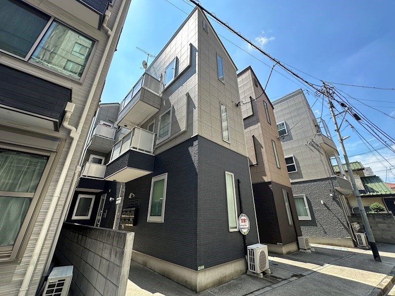 ルミエール北千住 外観写真