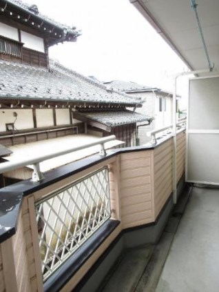 ラフィーヌ　吉野Ａ棟 ベランダ