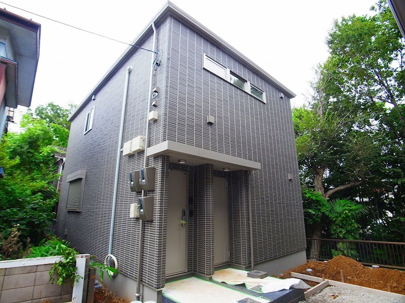 Ｒ-Ｈｉｌｌｓ　Ｂ棟 105号室 外観