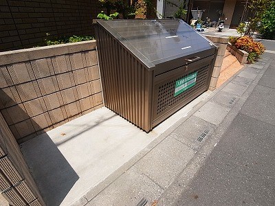エレガンス・チヨダ その他