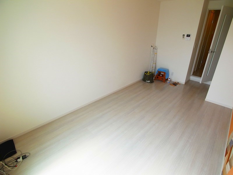 ラフェリシア上本郷 リビング