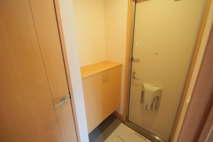 レジデンスＧＯＯＤ 玄関