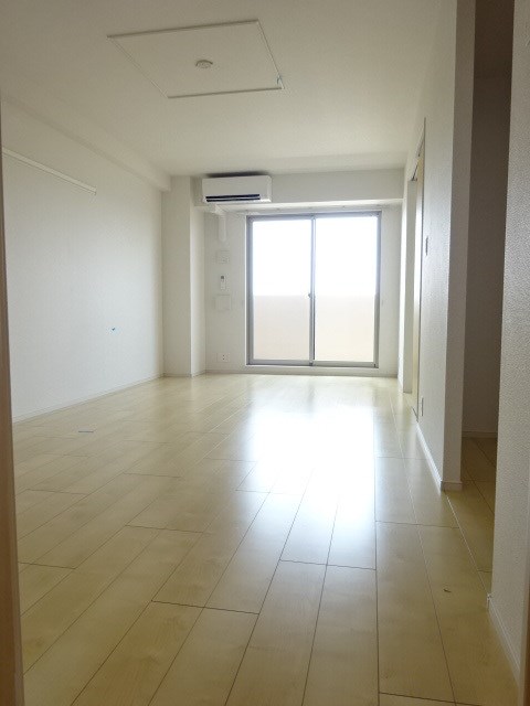 リベラ　サンリット　カーサ  リビング