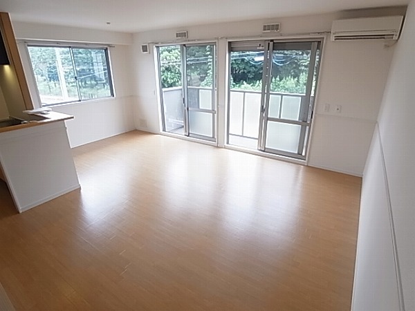 コンフォートヴィラⅡ リビング