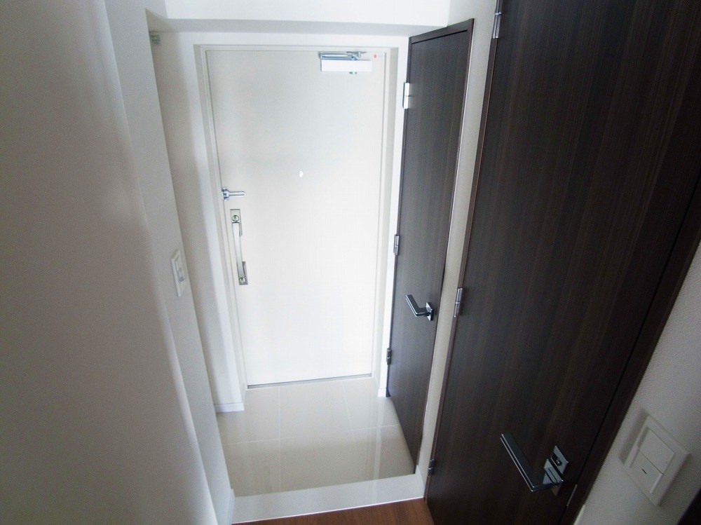 ラフィスタ北綾瀬 玄関