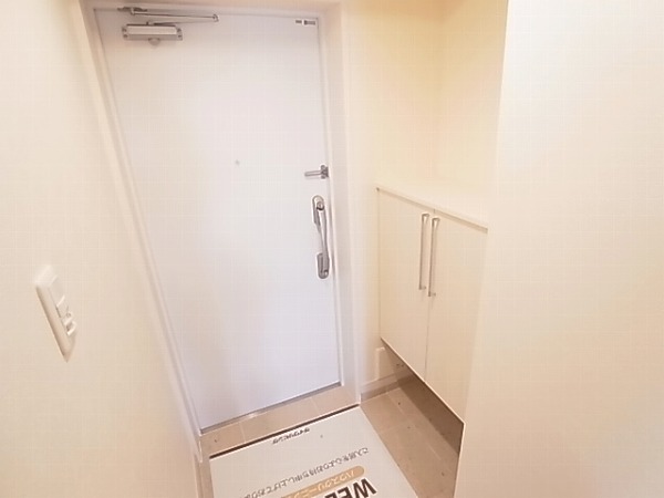 おおたかの森グラナリー 玄関