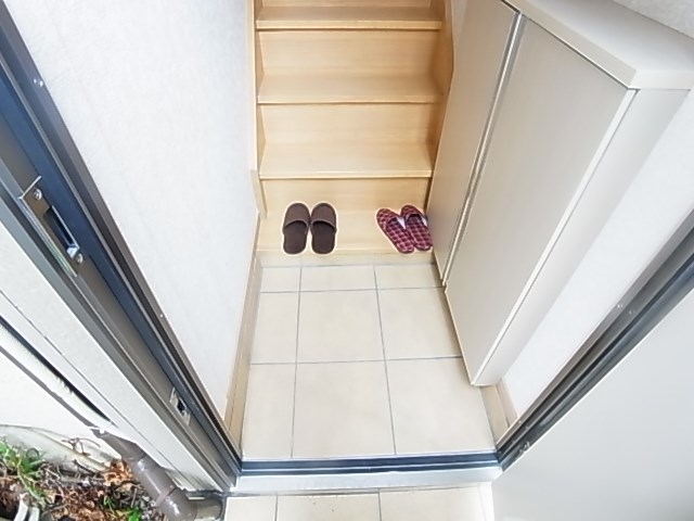 メゾントラスト千住柳原 玄関