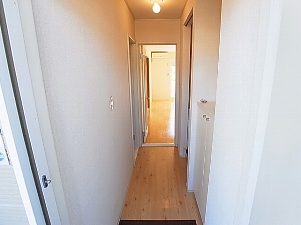 メゾネットプラザ南柏３号棟 玄関