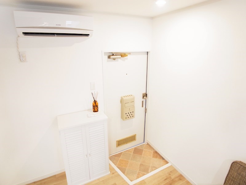 中峠ハイツＢ１  玄関