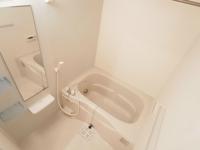 ルシェルブルー 風呂画像