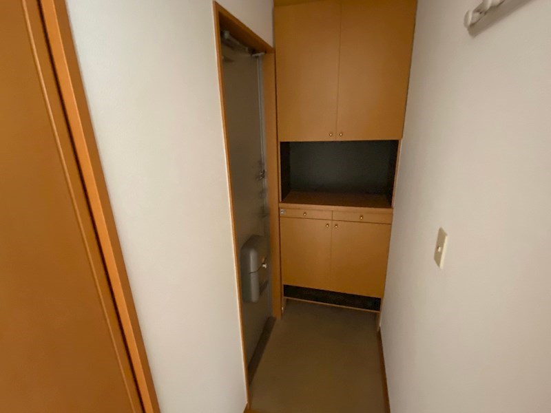 レジーナアムール壱番館 玄関