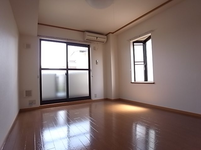 メゾンラフィーネ ベッドルーム