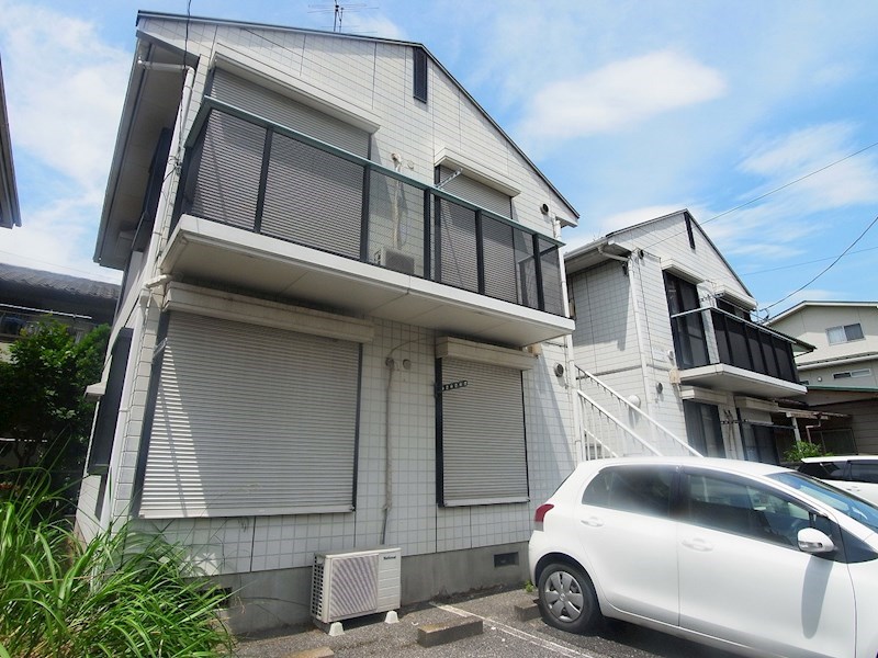 フィオーレ岡名 201号室 外観