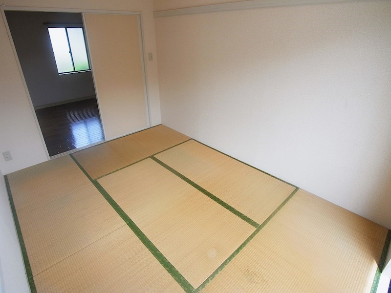 フィオーレ岡名 ベッドルーム