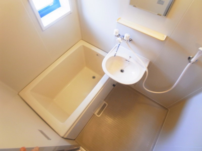 フィオーレ岡名 風呂画像