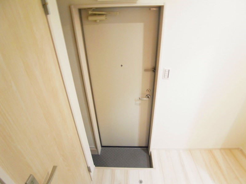 メルディア松戸 玄関