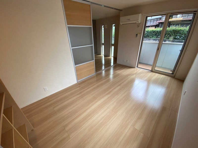 ヴェルドミールＲ  リビング