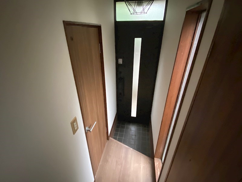 戸張戸建 玄関