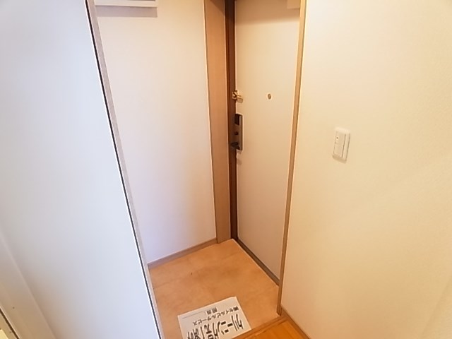 ヴランドール柏中央 玄関