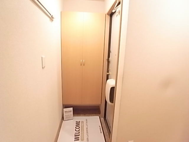エミール・オガワＢ棟   玄関