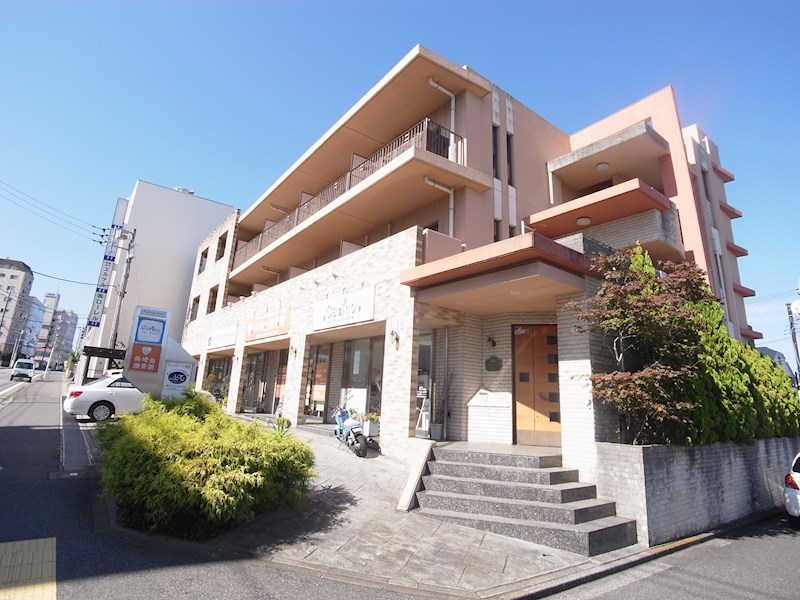 ハイネスコート 302号室 外観