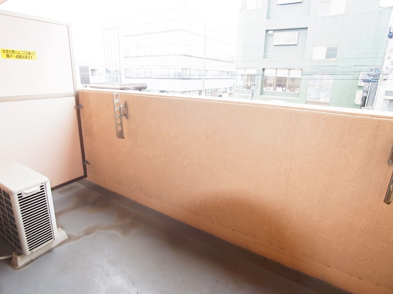 ハイネスコート ベランダ