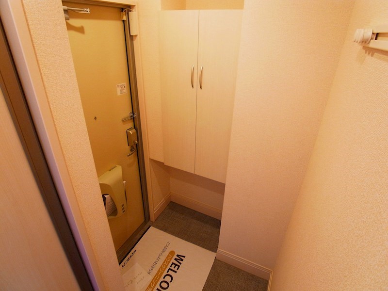 アネックス2 玄関