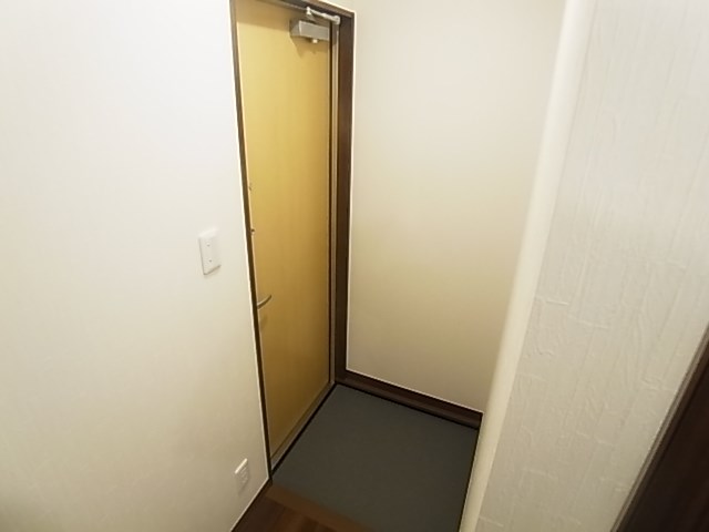 タカラコート１ 玄関