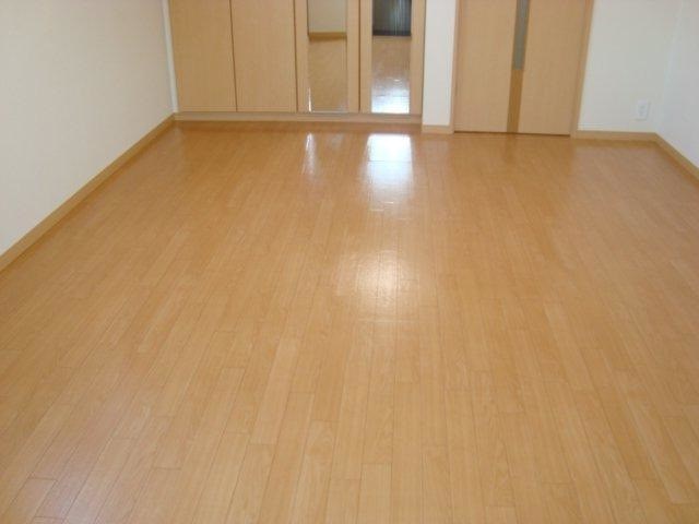 リリーガーデン ベッドルーム