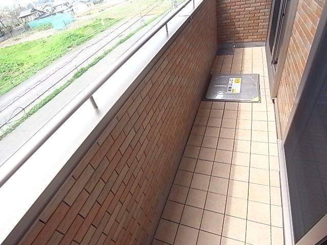 ガーデンヒルズＢ棟 ベランダ