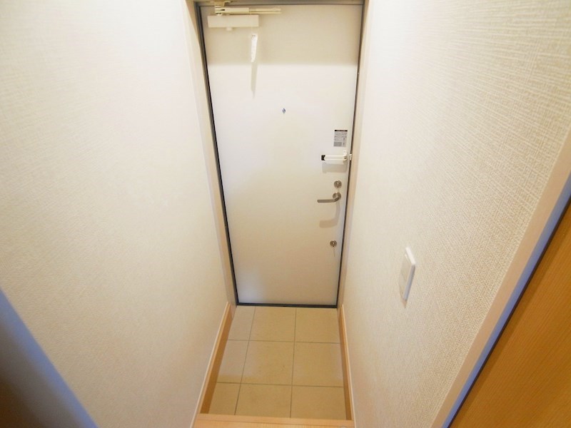 ヴィッラホーム六番館 玄関