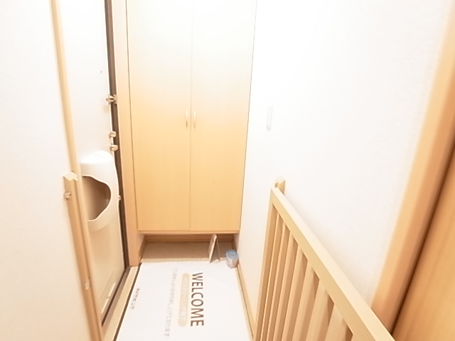 アミューズA 玄関