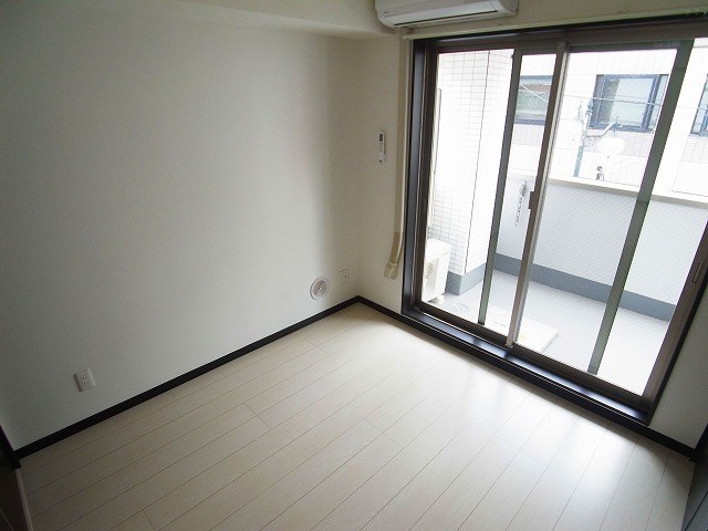 レブリアント松戸 ベッドルーム