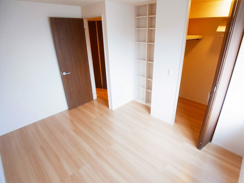 ヴェルデ大島田 ベッドルーム