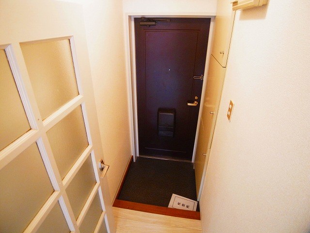 ファインクロス四番館 玄関