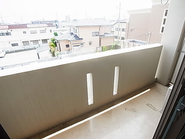 ルピナスⅡ ベランダ