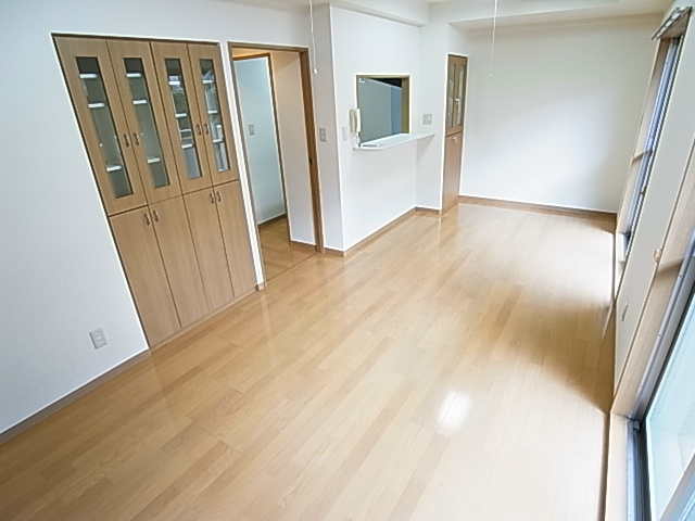 フレールⅢ  リビング