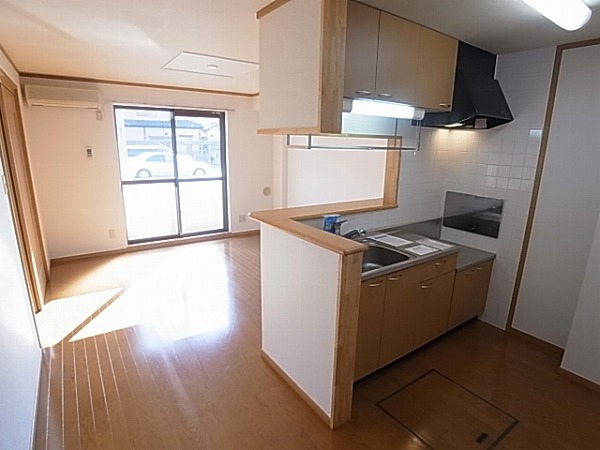 サン・モールⅡ リビング