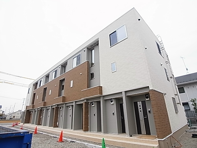 イセソラージュＢ  外観写真