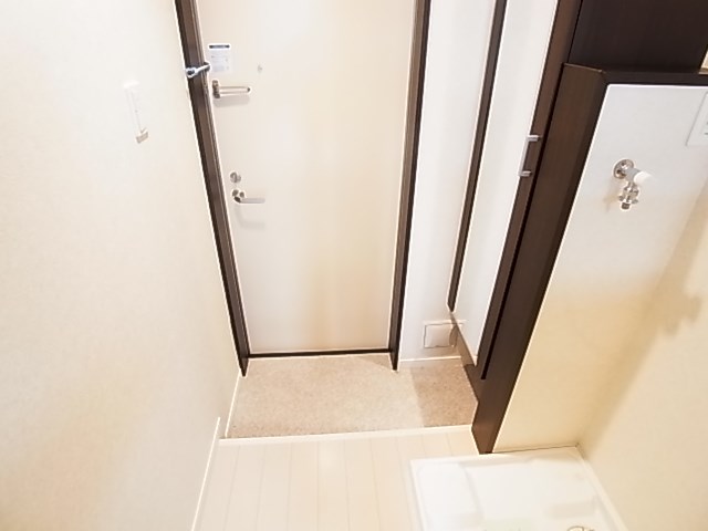 クリスタル青井Ⅰ 玄関