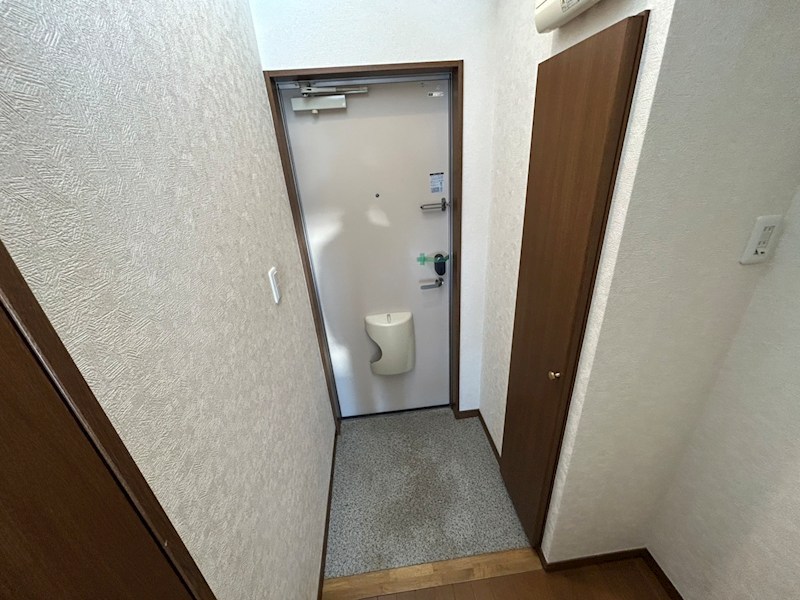 アムールＡＭＩＣＡＬ 玄関