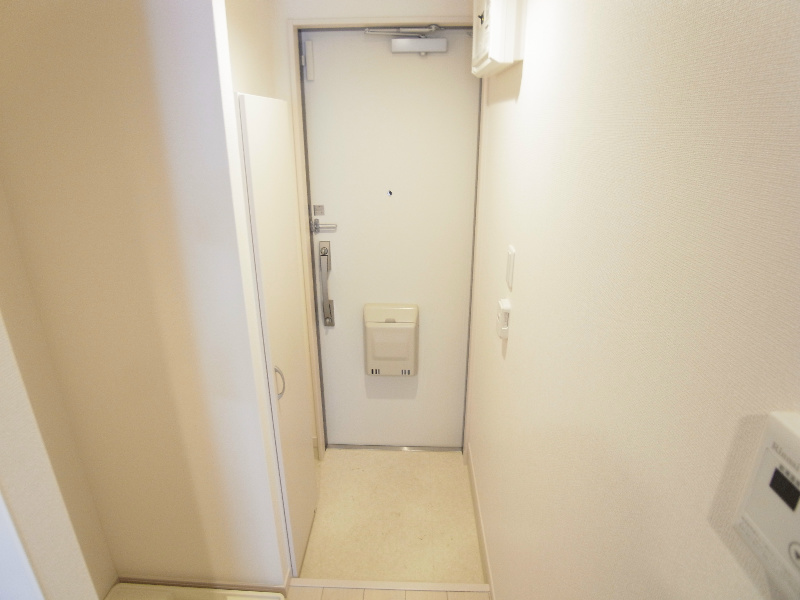 リブリ・ライトラージ 玄関