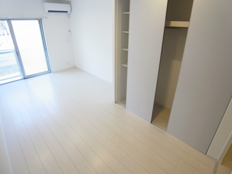 リブリ・ライトラージ ベッドルーム