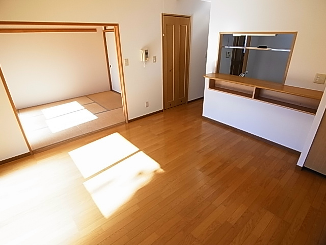 ヴァーグ壱番館 リビング